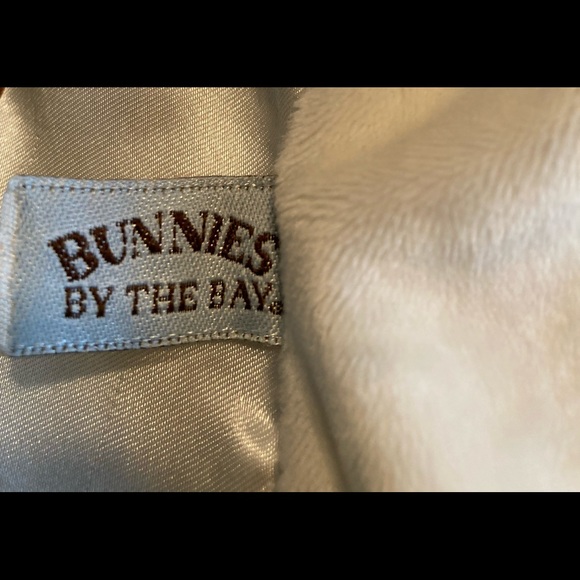 Bunnies by the Bay Baby wrist Blanket White Sheep - Picture 5 of 9